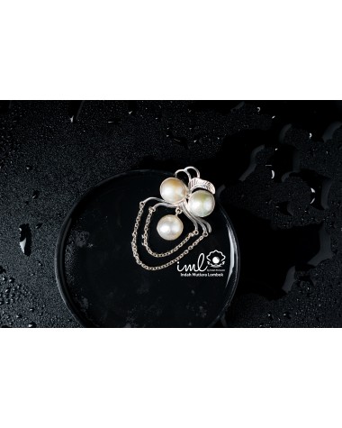 BROOCH
